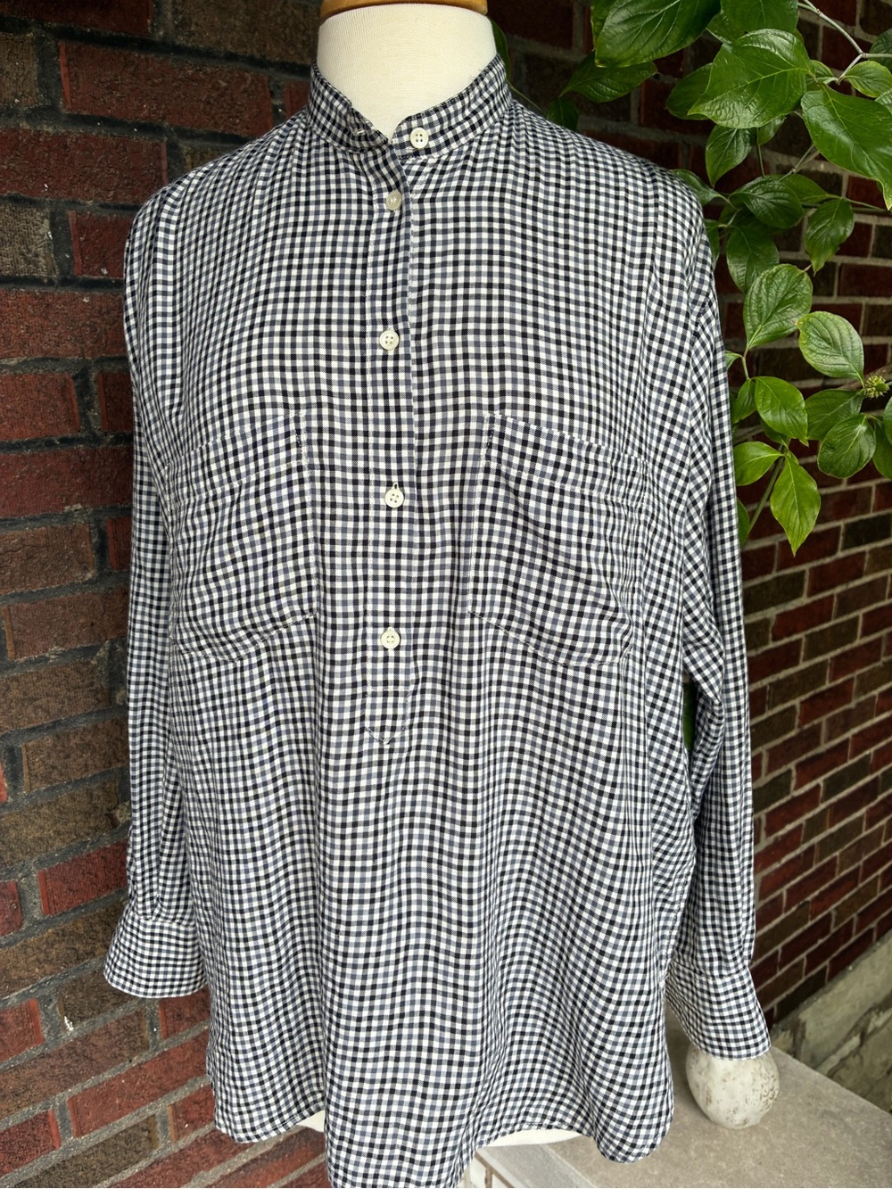 Madewell Black and White Gingham Button-Down Shirt (Size M)